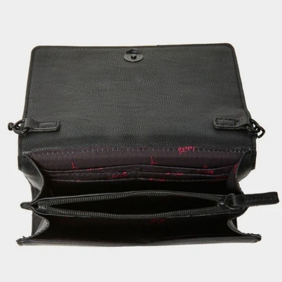❎️❌️Last one❌️❎️  🆕️ Betsey Johnson Black Skull haloween Crossbody bag 💀 ☠️ - Picture 2 of 4